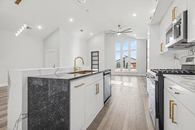 2641 Alabama Avenue, Dallas, TX 75216