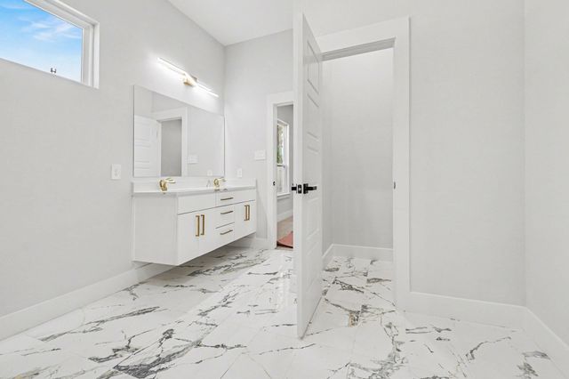 2641 Alabama Avenue, Dallas, TX 75216