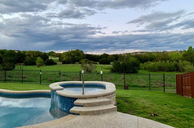 1581 Grassy Field RD, Austin, TX 78737