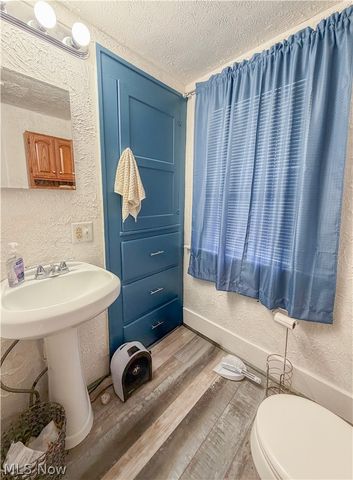 1580 Preston Avenue, Akron, OH 44305