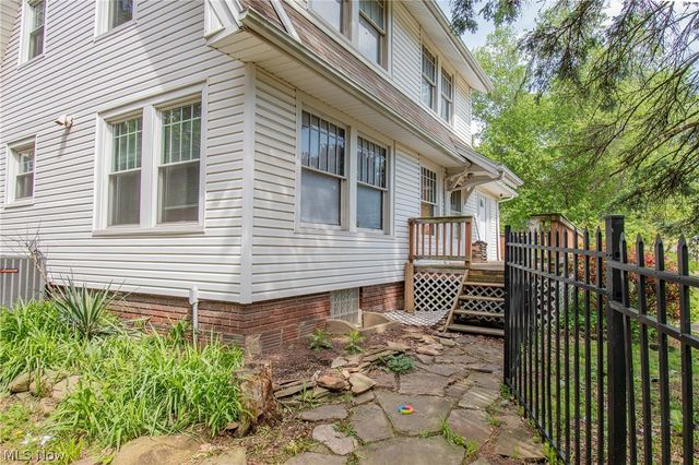 1580 Preston Avenue, Akron, OH 44305