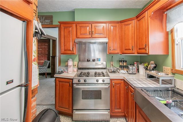 1580 Preston Avenue, Akron, OH 44305