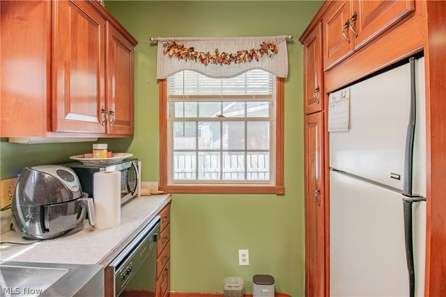 1580 Preston Avenue, Akron, OH 44305