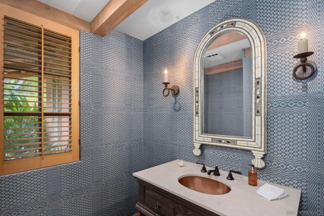 6002 Paseo Valencia, Rancho Santa Fe, CA 92067