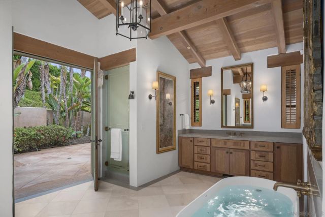 6002 Paseo Valencia, Rancho Santa Fe, CA 92067