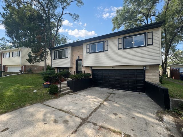 918 Union Drive, University Park, IL 60484