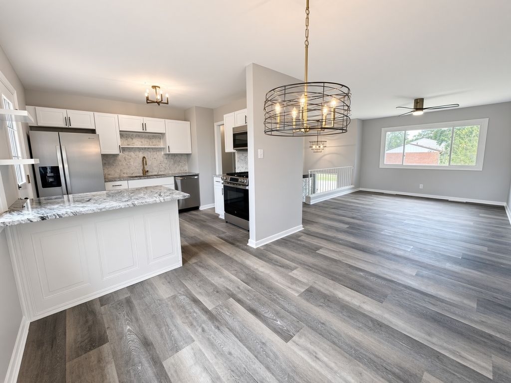 918 Union Drive, University Park, IL 60484 — photo 4