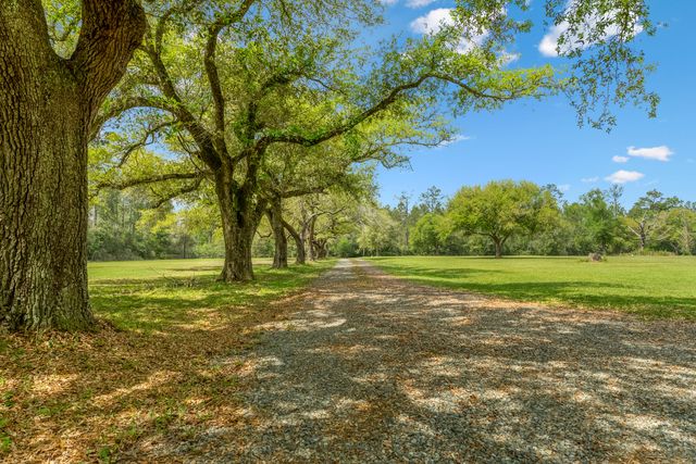 888 Sellers, Longville, LA 70652