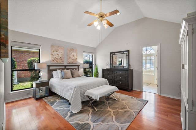 2207 Hunter View Court, Arlington, TX 76013