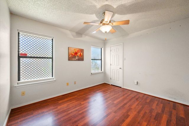 2207 Hunter View Court, Arlington, TX 76013