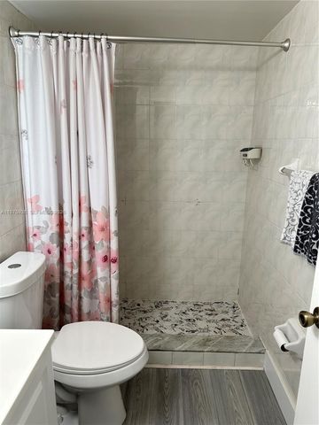 2055 SW 122nd Ave 425, Miami, FL 33175