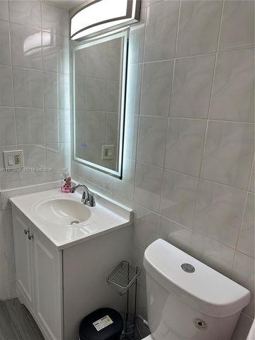 2055 SW 122nd Ave 425, Miami, FL 33175