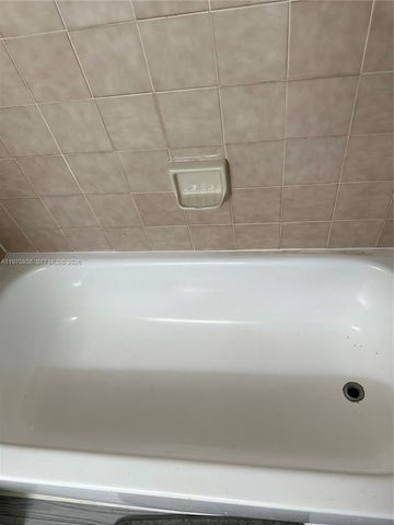 2055 SW 122nd Ave 425, Miami, FL 33175