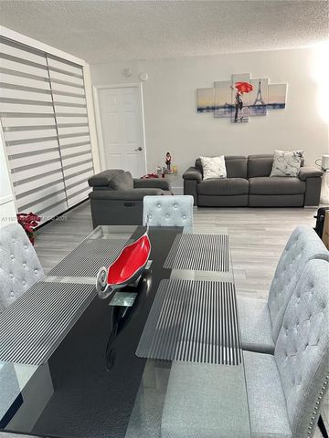 2055 SW 122nd Ave 425, Miami, FL 33175