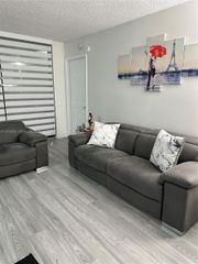 2055 SW 122nd Ave 425, Miami, FL 33175