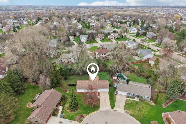 890 Blaser Court, Sun Prairie, WI 53590
