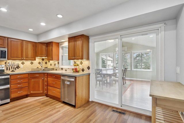 890 Blaser Court, Sun Prairie, WI 53590