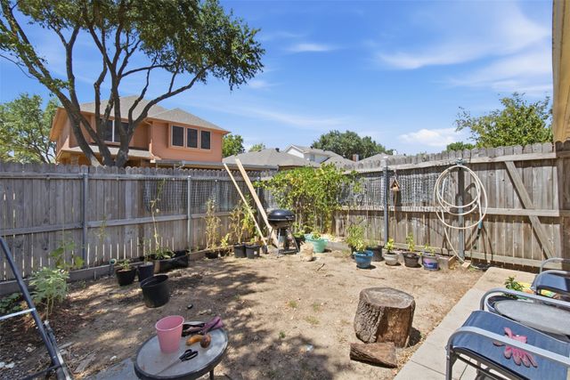 923 Newport Drive, Mesquite, TX 75149