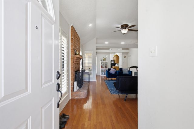 923 Newport Drive, Mesquite, TX 75149