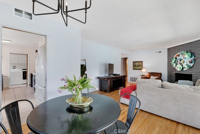 8367 Garden Grove, Northridge, CA 91325