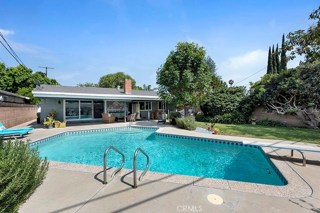 8367 Garden Grove, Northridge, CA 91325
