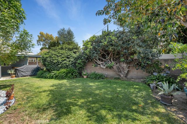 8367 Garden Grove, Northridge, CA 91325