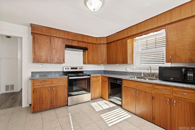 5325 B Street, Little Rock, AR 72205