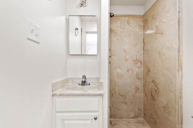 5325 B Street, Little Rock, AR 72205