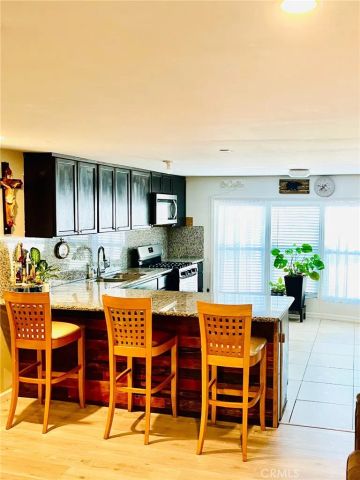 3255 E Avenue R 90, Palmdale, CA 93550