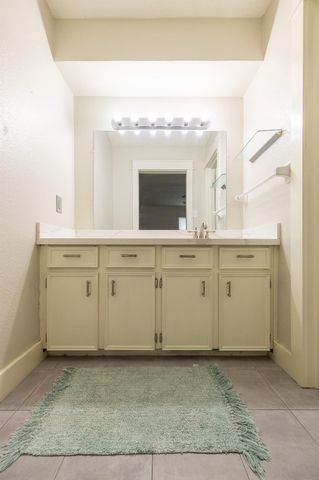 2302 38th Avenue N, Texas City, TX 77590