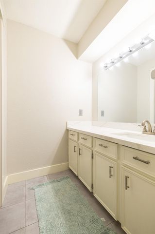 2302 38th Avenue N, Texas City, TX 77590