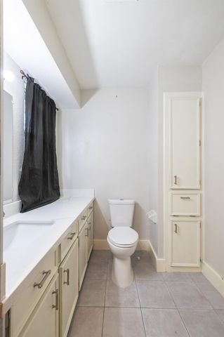 2302 38th Avenue N, Texas City, TX 77590