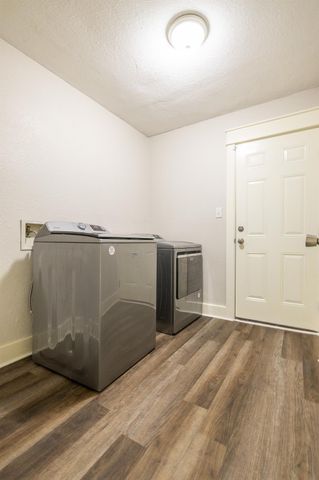 2302 38th Avenue N, Texas City, TX 77590