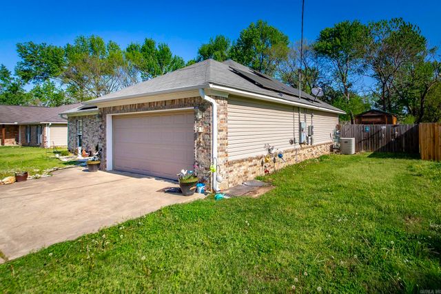 8 Cross Street, Mayflower, AR 72106