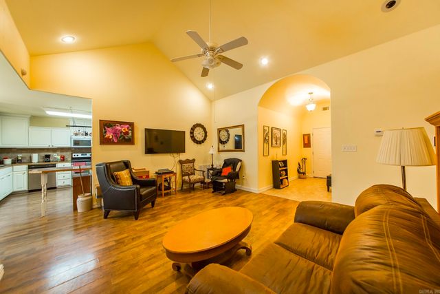 8 Cross Street, Mayflower, AR 72106