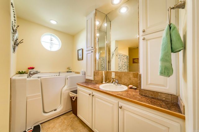 8 Cross Street, Mayflower, AR 72106