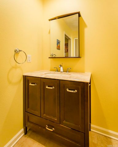 8 Cross Street, Mayflower, AR 72106