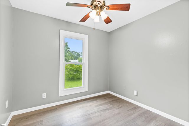 1302 Wham Lawn Road, Gray Court, SC 29645