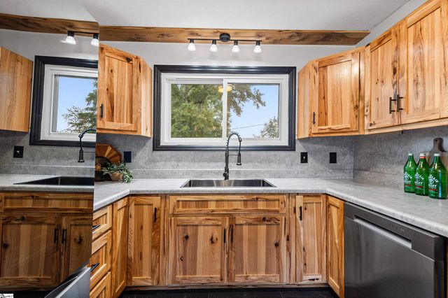 1302 Wham Lawn Road, Gray Court, SC 29645
