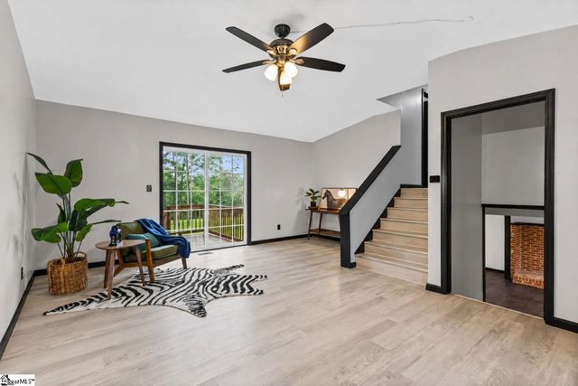1302 Wham Lawn Road, Gray Court, SC 29645