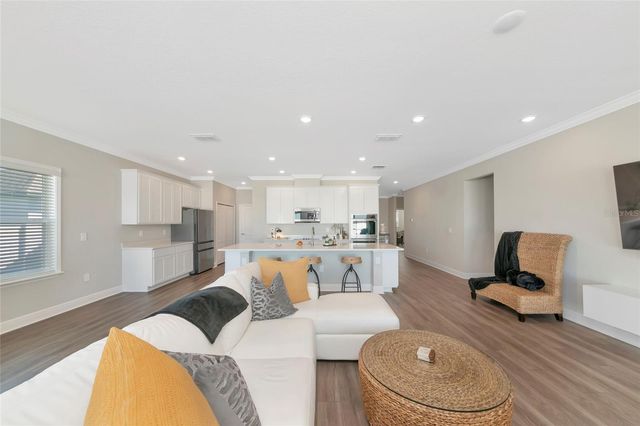 2105 CITRUS BREEZE DRIVE, Bradenton, FL 34208