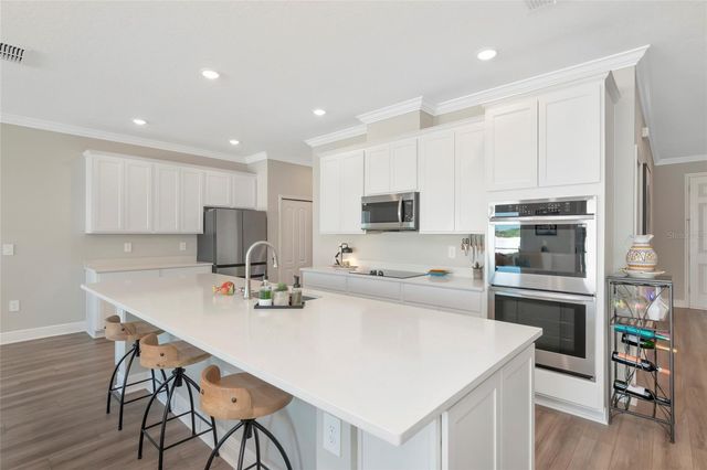 2105 CITRUS BREEZE DRIVE, Bradenton, FL 34208