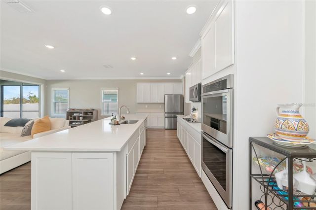 2105 CITRUS BREEZE DRIVE, Bradenton, FL 34208