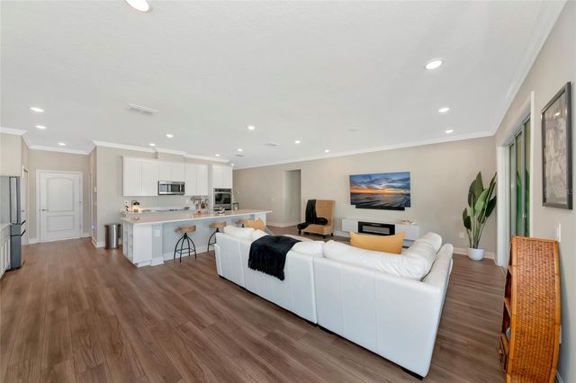 2105 CITRUS BREEZE DRIVE, Bradenton, FL 34208