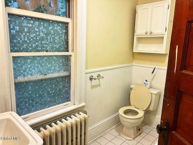 14 Bleeker Avenue, Troy, NY 12180