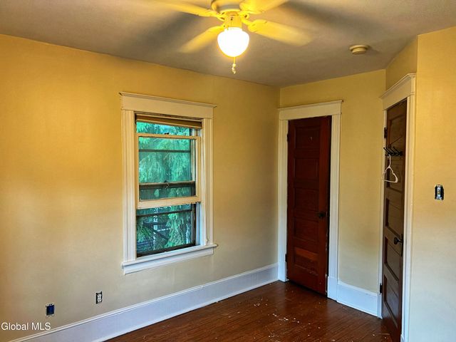 14 Bleeker Avenue, Troy, NY 12180