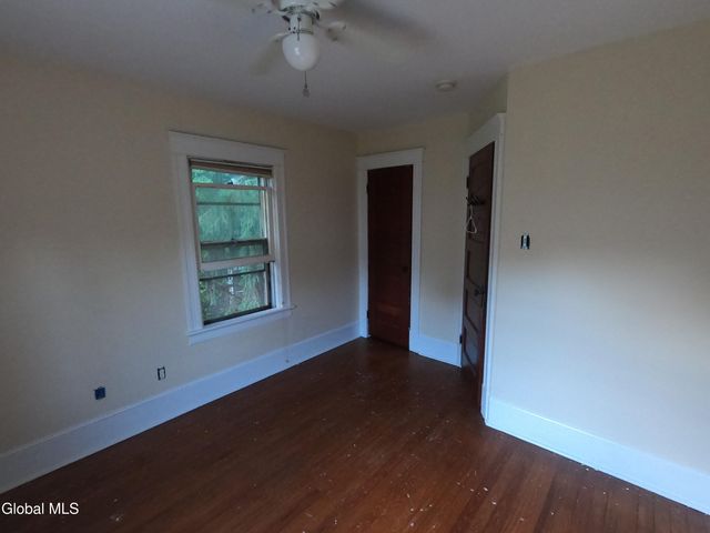 14 Bleeker Avenue, Troy, NY 12180
