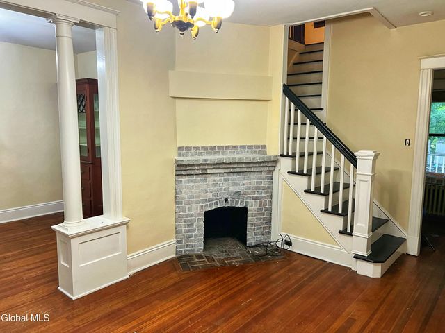 14 Bleeker Avenue, Troy, NY 12180