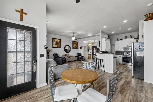 616 Madeline Lane, Moore, OK 73160