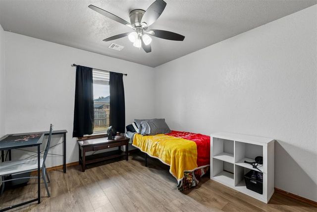 616 Madeline Lane, Moore, OK 73160